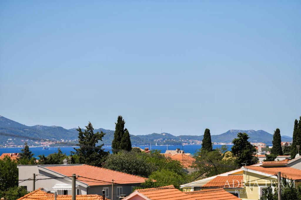 HOTELOVÝ KOMPLEX S REŠTAURÁCIOU A ZABEHNUTÝM PODNIKANÍM V TURIZME, SUKOŠAN - ZADAR