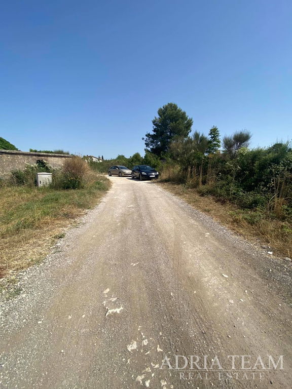 STAVEBNÝ POZEMOK - BYTOVÉ ÚČELY - PLOVANIJA, ZADAR