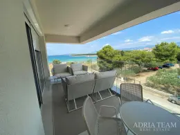 APARTMÁN S 3 SPÁLŇAMI, 1. RAD PRI MORI, POVLJANA - PAG nehnuteľnosť na predaj