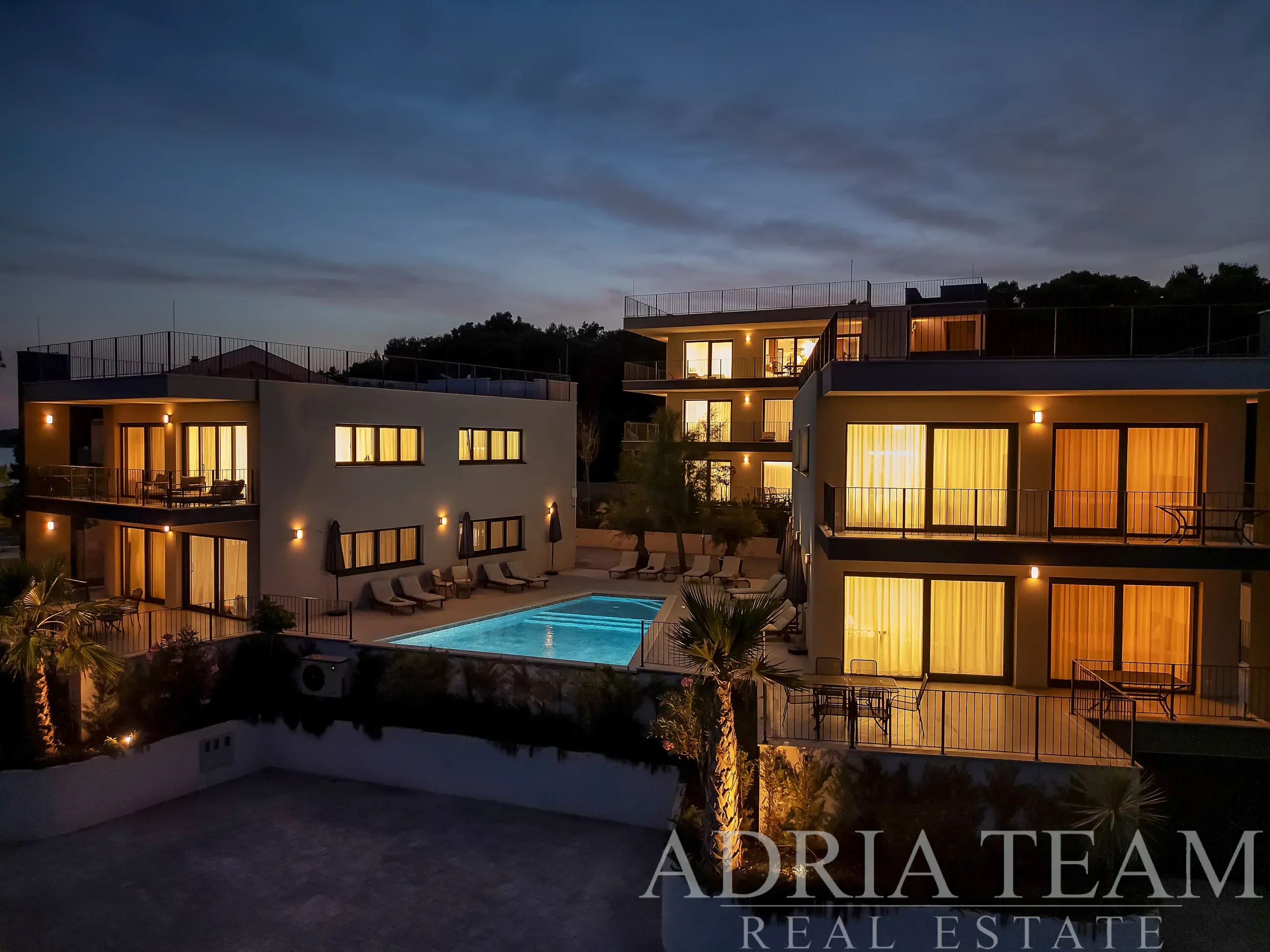 APARTMÁN, 10m OD MORA -  SUĆURAJ, HVAR