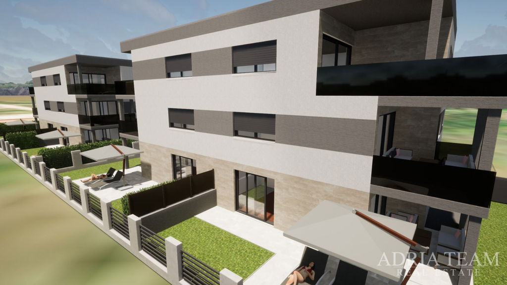 PENTHOUSE – NOVOSTAVBA – 150 m OD MORA – PRIVLAKA