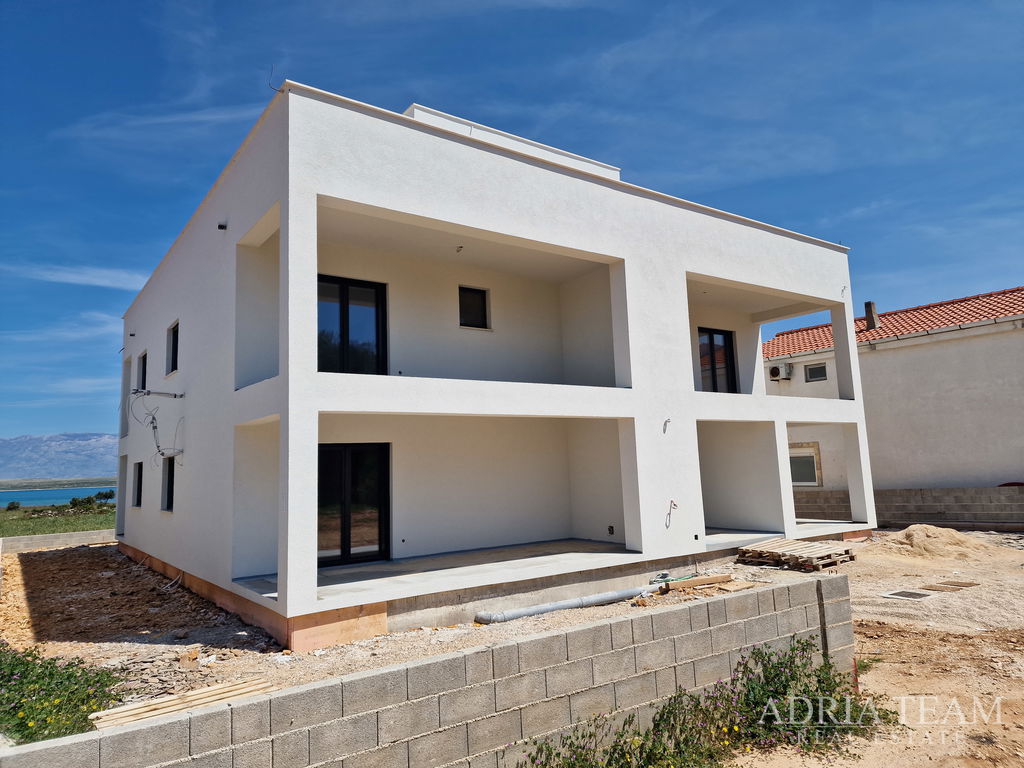 APARTMAN V BYTOVOM DOME NA PRVOM POSCHODÍ, NOVOSTAVBA - VIR