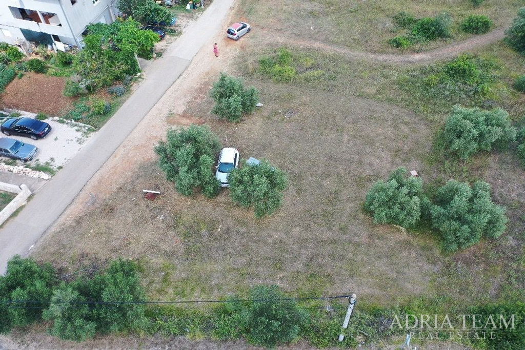 STAVEBNÝ POZEMOK S VÝHĽADOM NA MORE, 200 m OD MORA -  MRLJANE, PAŠMAN
