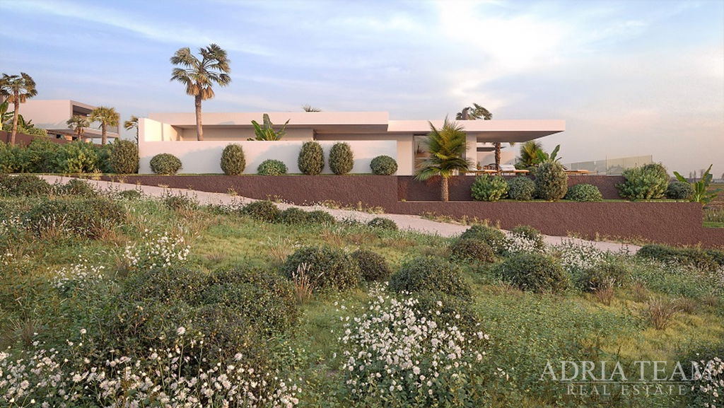 VILA S BAZÉNOM A VÝHĽADOM NA MORE - STARA NOVALJA