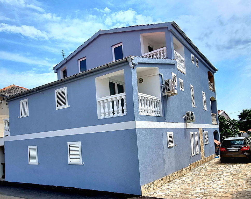 DOM – 7 APARTMÁNOV – POVLJANA, OSTROV PAG