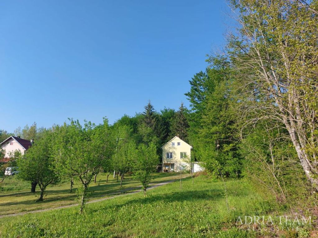 DOM V KRÁSNOM PROSTREDÍ - RIČICE