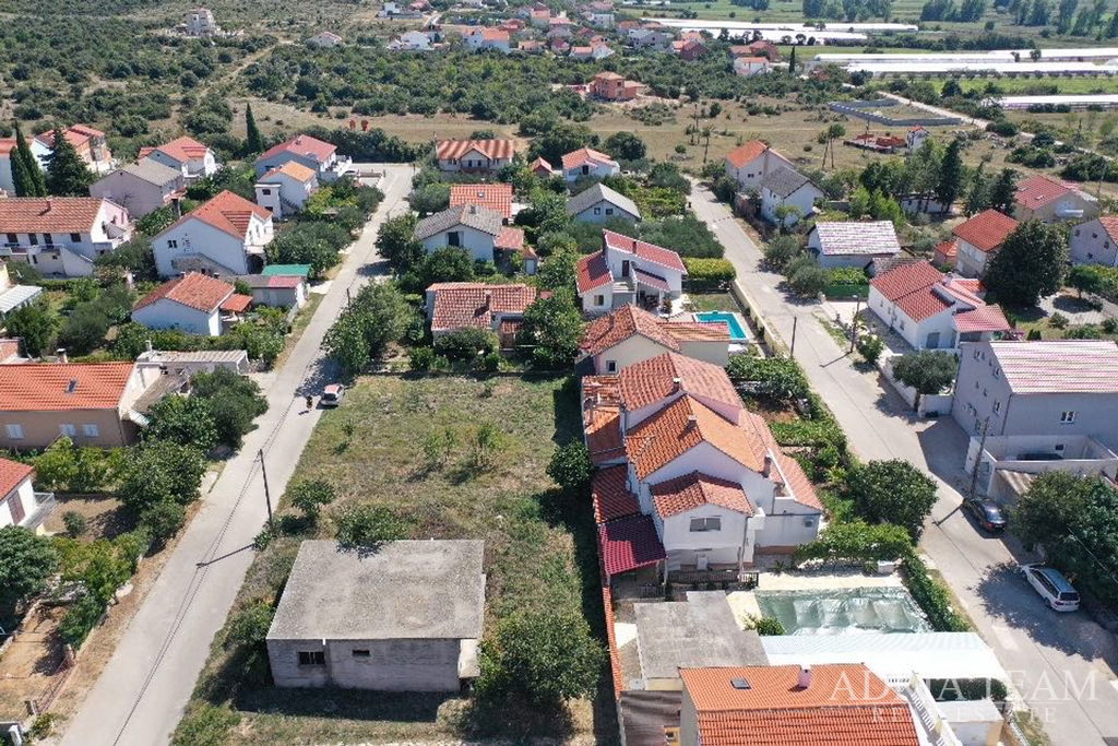 STAVEBNÝ POZEMOK - KAKMA