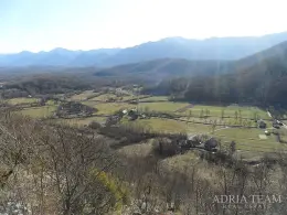 VEĽKÁ PLOCHA POĽNOHOSPODÁRSKEJ PÔDY - GOSPIĆ nehnuteľnosť na predaj