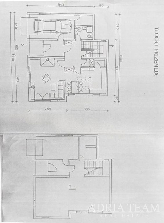 VILA PRI PARKU - PREKRIŽJE, ZÁGREB