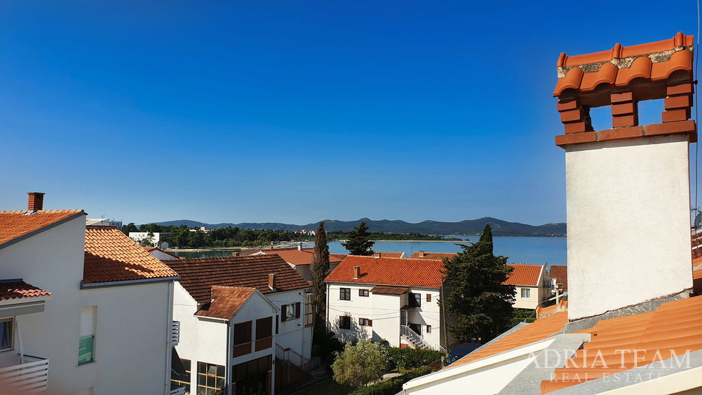 VILA SO 7 APARTMÁNMI, VÝHĽAD NA MORE - DIKLO, ZADAR