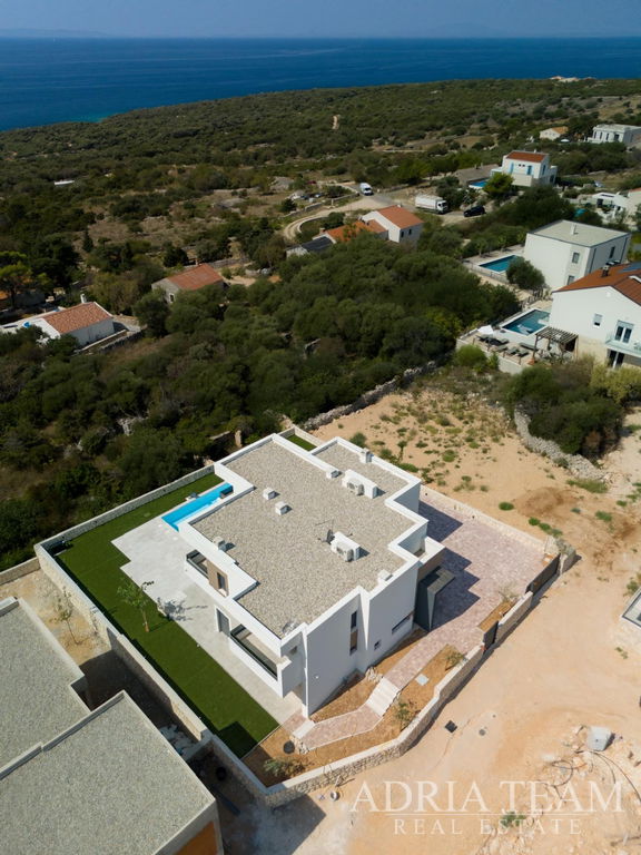 ELEGANTNÁ VILA S BAZÉNOM – NOVALJA, ŠKUNCINI STANI