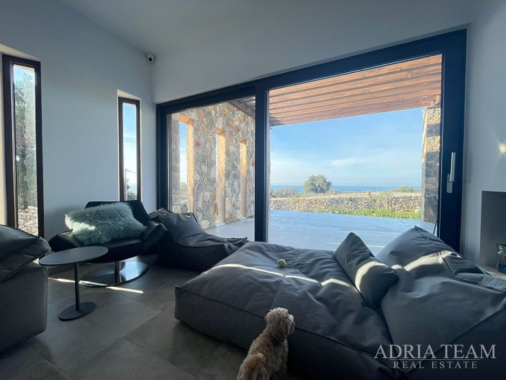 VILA S BAZÉNOM, NOVOSTAVBA - LUN, PAG