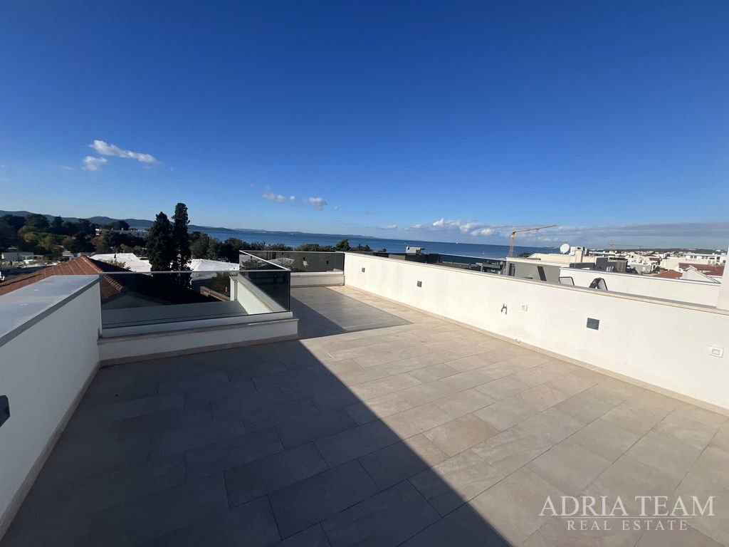 APARTMÁN, 80 m OD MORA – DIKLO, ZADAR