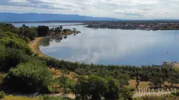 STAVEBNÝ POZEMOK PRVÝ RAD PRI MORI S PROJEKTOM NA VILU, TOP LOKALITA – NIN, ZATON nehnuteľnosť na predaj