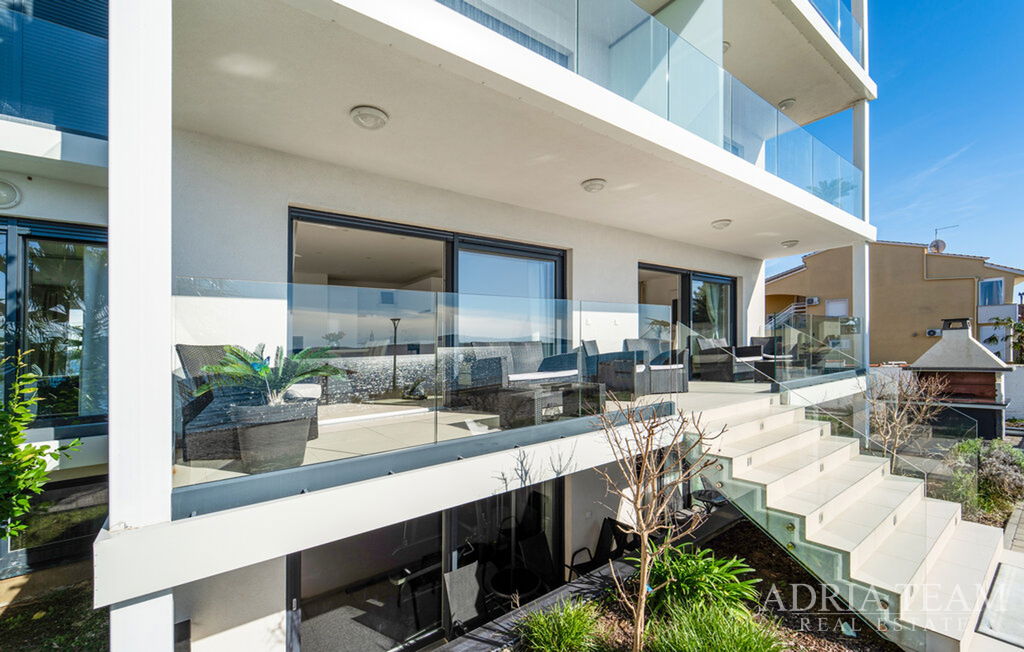 LUXUSNÝ APARTMÁN, 1. RAD PRI MORI, MODERNÝ DIZAJN – BIBINJE