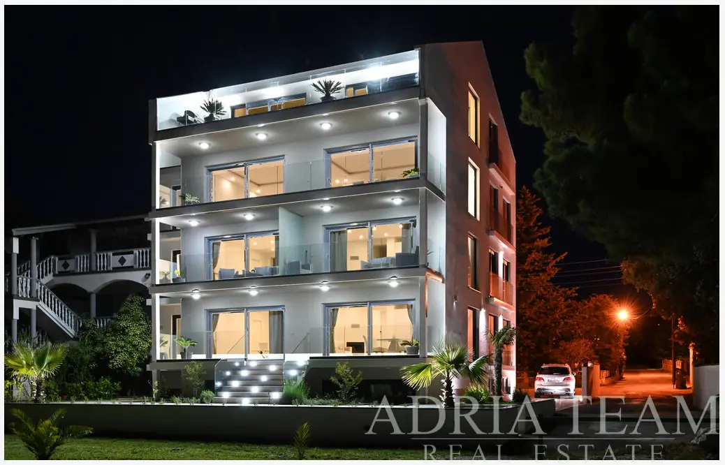 LUXUSNÝ APARTMÁN, 1. RAD PRI MORI, MODERNÝ DIZAJN – BIBINJE