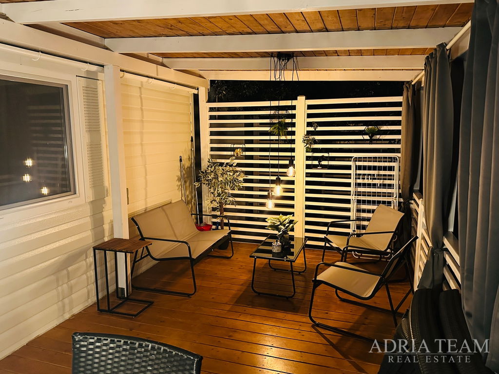 MOBILNÝ DOM TYP ADRIA, KAPACITA 4+2 OSOBY - BIOGRAD NA MORU