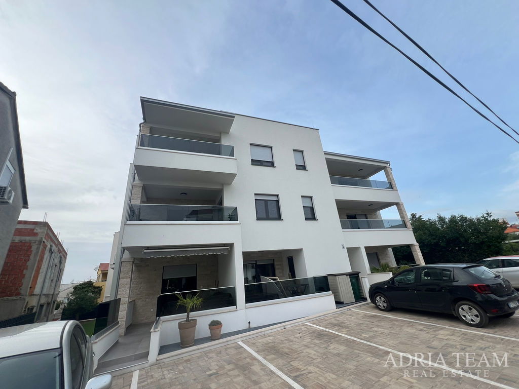 ATRAKTÍVNY APARTMÁN 80m OD MORA – DIKLO, ZADAR