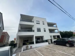 ATRAKTÍVNY APARTMÁN 80m OD MORA – DIKLO, ZADAR nehnuteľnosť na predaj