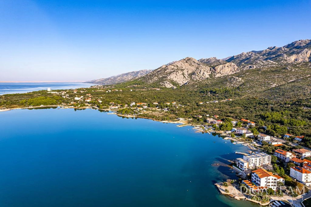 3 STAVEBNÉ POZEMKY, PRVÝ RAD PRI MORI – SELINE