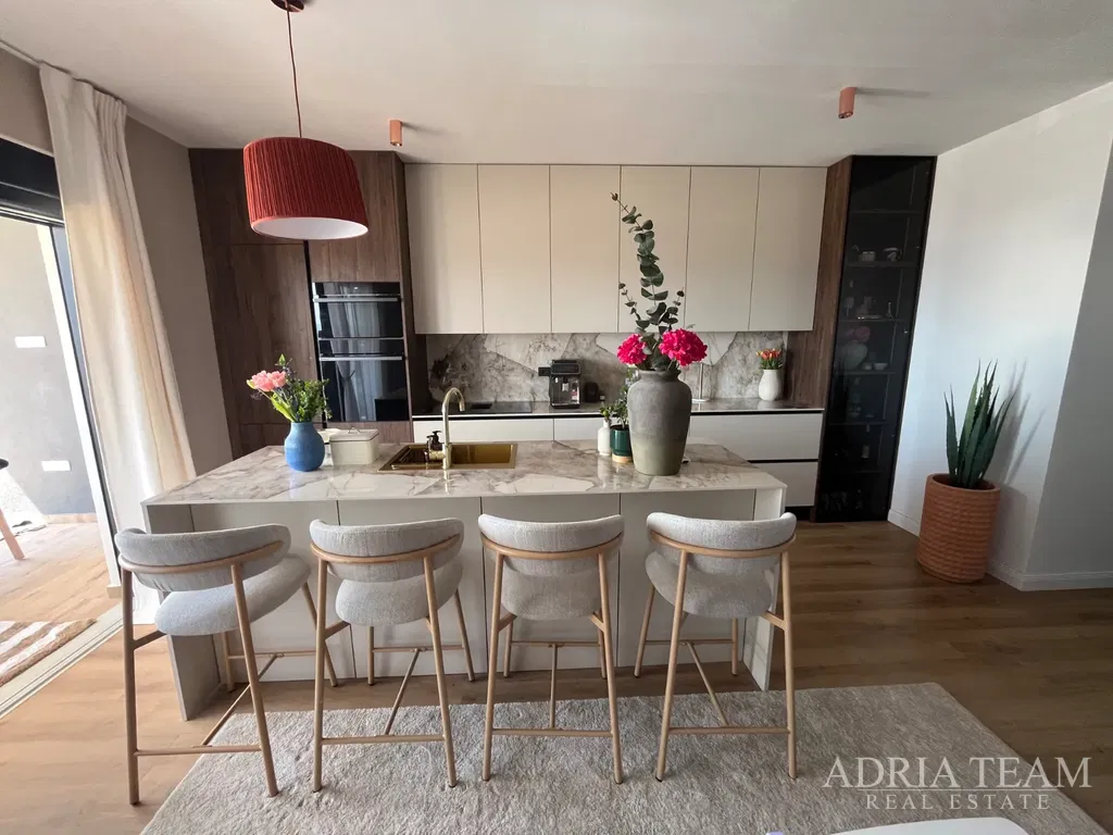 4-IZBOVÝ BYT NA 2. POSCHODÍ BYTOVÉHO DOMU, NOVOSTAVBA - ZADAR, VIŠNJIK