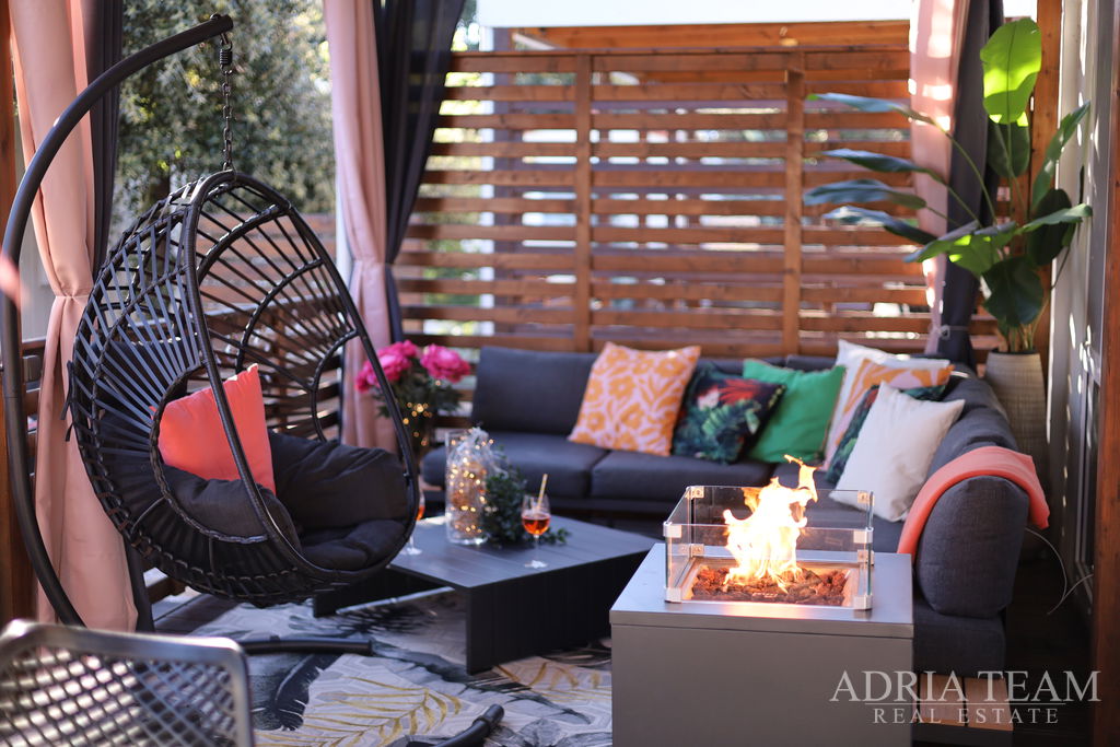 PLNE ZARIADENÝ MOBILNÝ DOM, VZDIALENÝ 175m OD MORA - BIOGRAD NA MORU