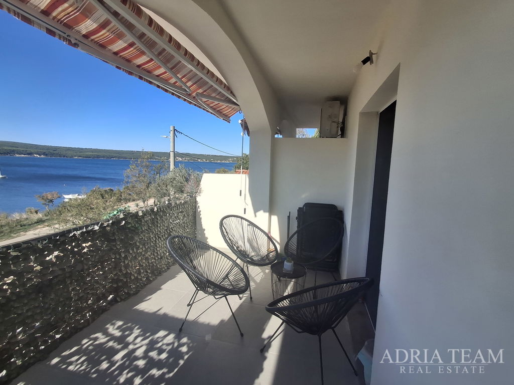 APARTMÁN V BEZPROSTREDNEJ BLÍZKOSTI PRÍRODY, PRVÝ RAD PRI MORI - VRULJE, KRUŠEVO