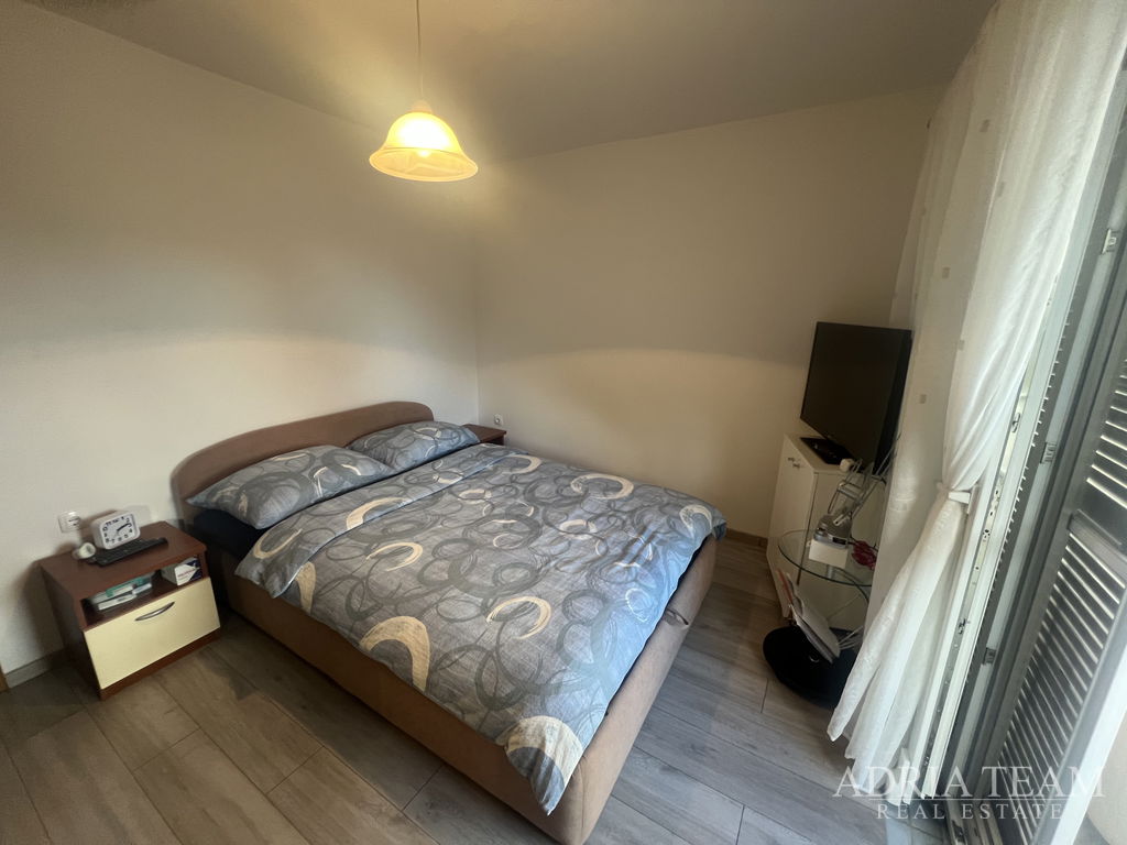 POLOVICA DVOJDOMU S PRIESTRANNOU ZÁHRADOU – GORNJI KARIN