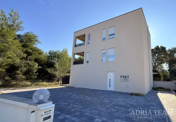 APARTMÁN V NOVOSTAVBE 550 m OD MORA – VIR nehnuteľnosť na predaj