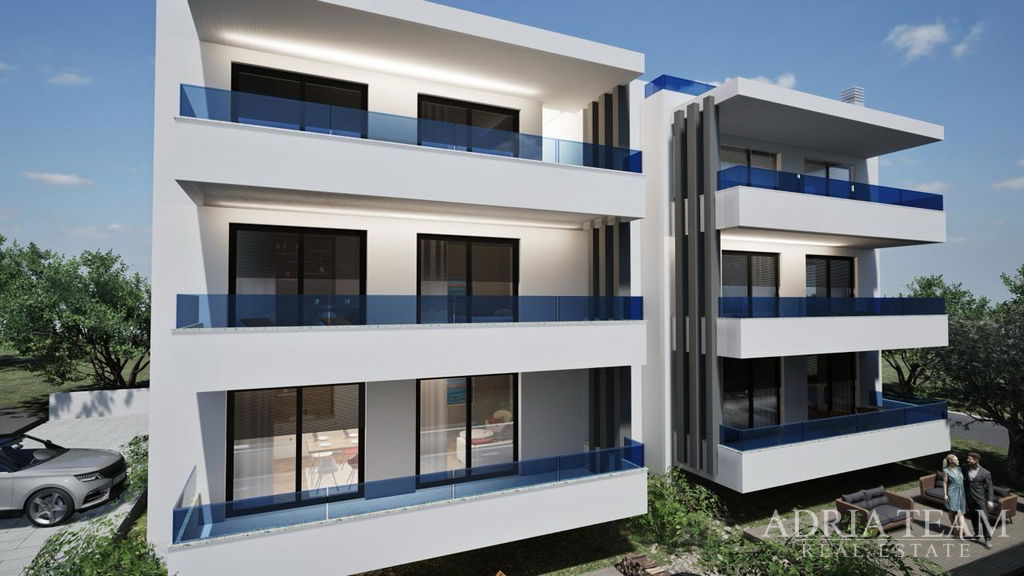 TROJIZBOVÝ APARTMÁN S VÝHĽADOM NA MORE, 200m OD MORA – SUKOŠAN, ZADAR