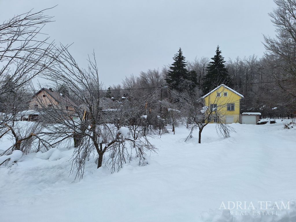 REKREAČNÝ DOM V PRÍRODNOM PARKU VELEBIT – ŠTIKADA (3 KM OD GRAČACA)