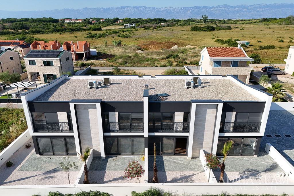 DVOJPODLAŽNÝ APARTMÁN V NOVOSTAVBE – PRIVLAKA