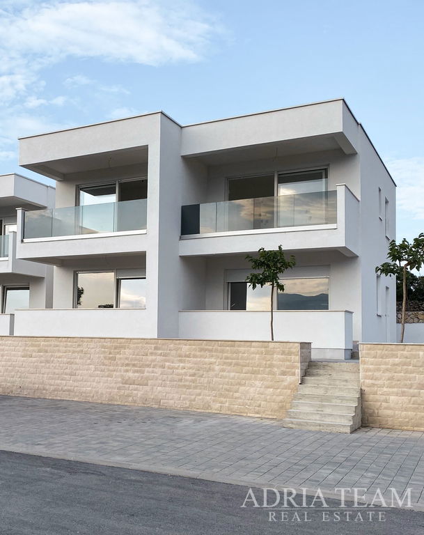 APARTMÁN S3 V BYTOVOM DOME – NOVALJA, PAG