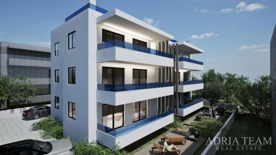 TROJIZBOVÝ APARTMÁN SO STREŠNOU TERASOU A VÝHĽADOM NA MORE – SUKOŠAN, ZADAR nehnuteľnosť na predaj