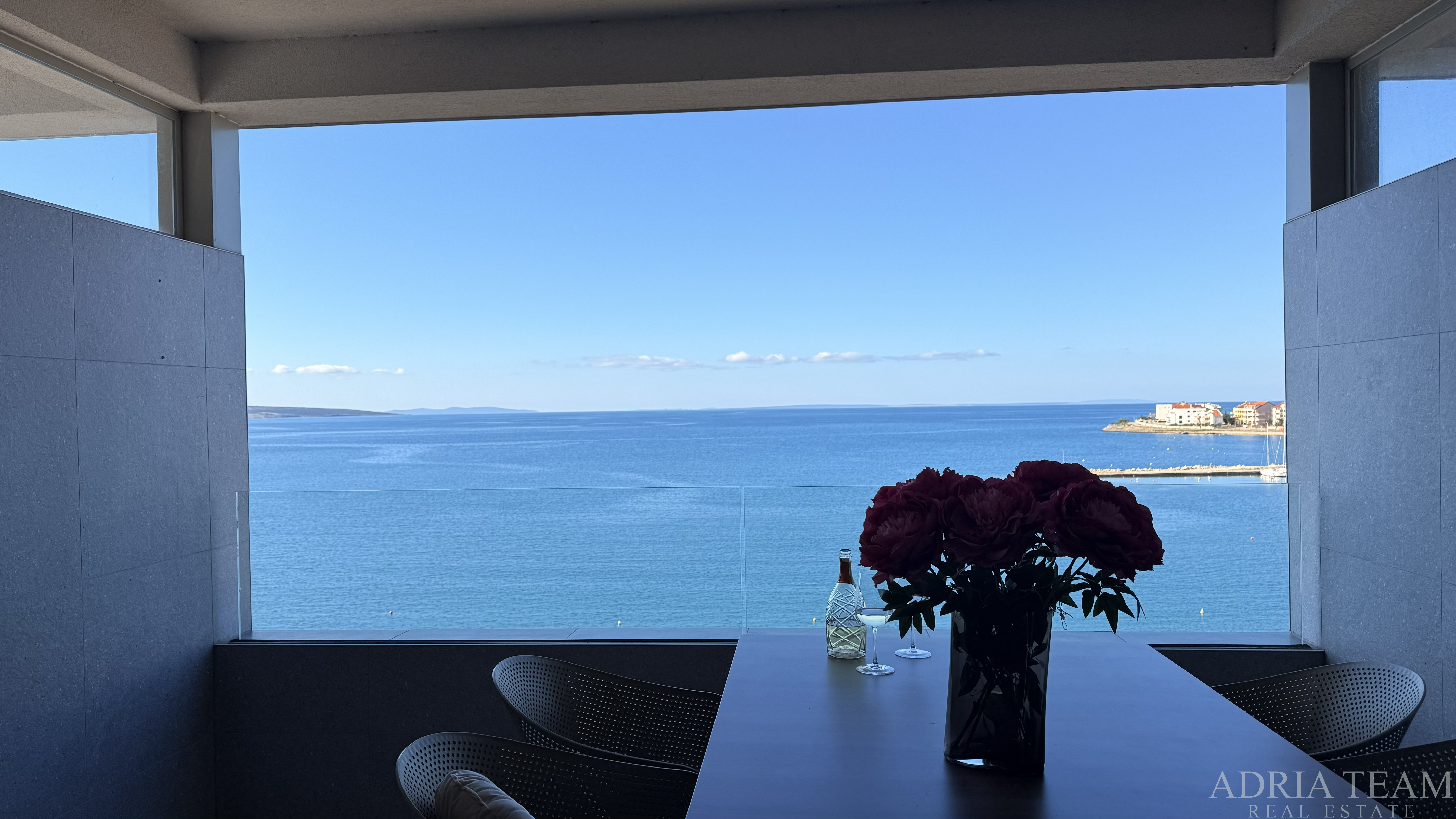 3-IZBOVÝ APARTMÁN, PRVÝ RAD PRI MORI – POVLJANA, PAG