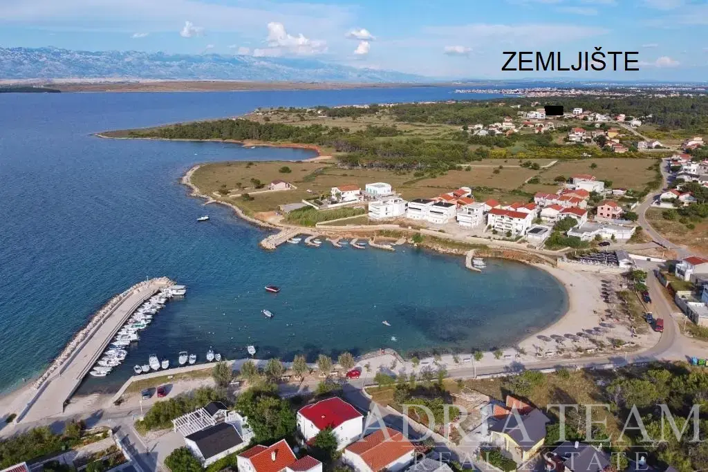 NOVOSTAVBA – 3-IZBOVÝ BYT SO ZÁHRADOU – PRÍZEMIE VPRAVO – OSTROV VIR