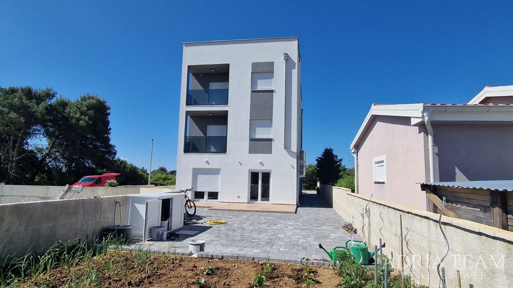 APARTMÁN, NOVOSTAVBA - VIR