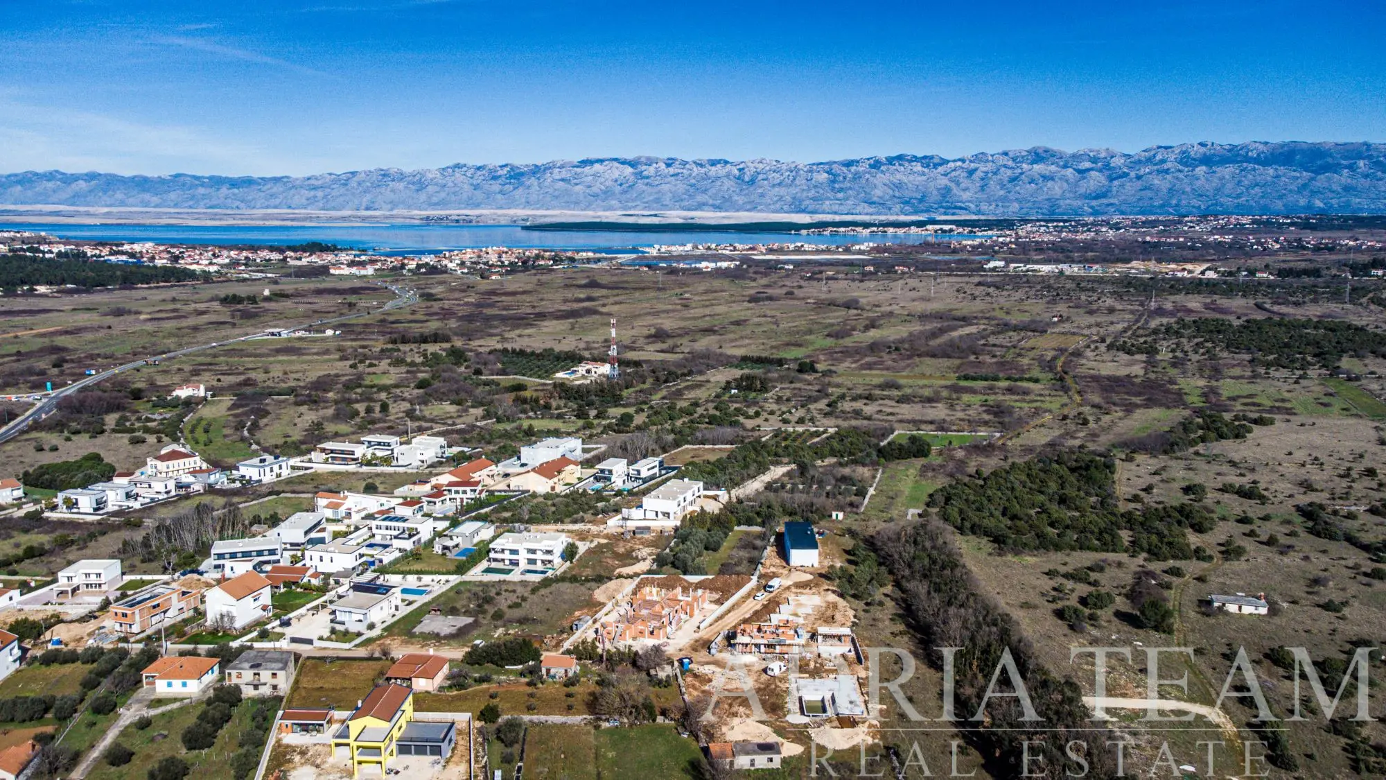 RADOVÝ DOM – NOVOSTAVBA – ZATON, NIN