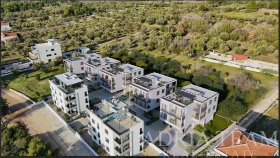 MODERNÝ APARTMÁN B3 SO STREŠNOU TERASOU – FIVE RESIDENCES KOŽINO nehnuteľnosť na predaj