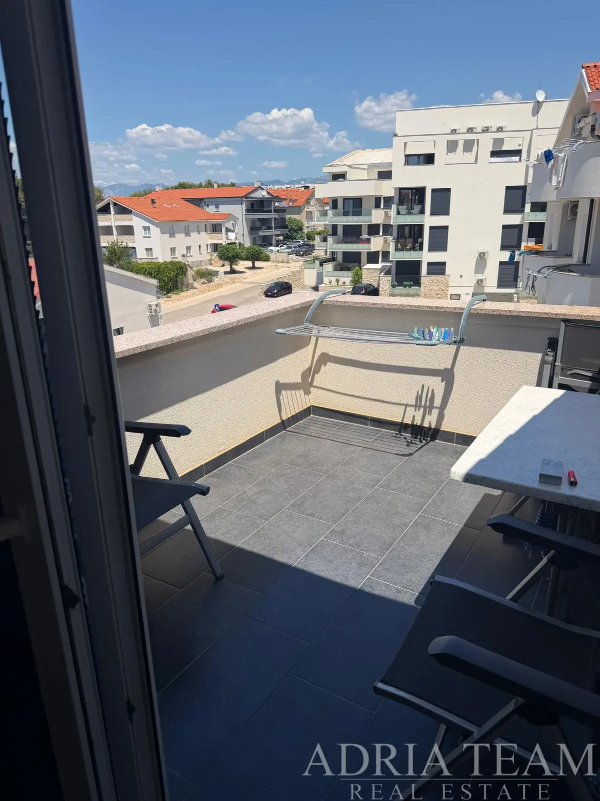 TROJIZBOVÝ APARTMÁN V PODKROVÍ – POVLJANA, OSTROV PAG