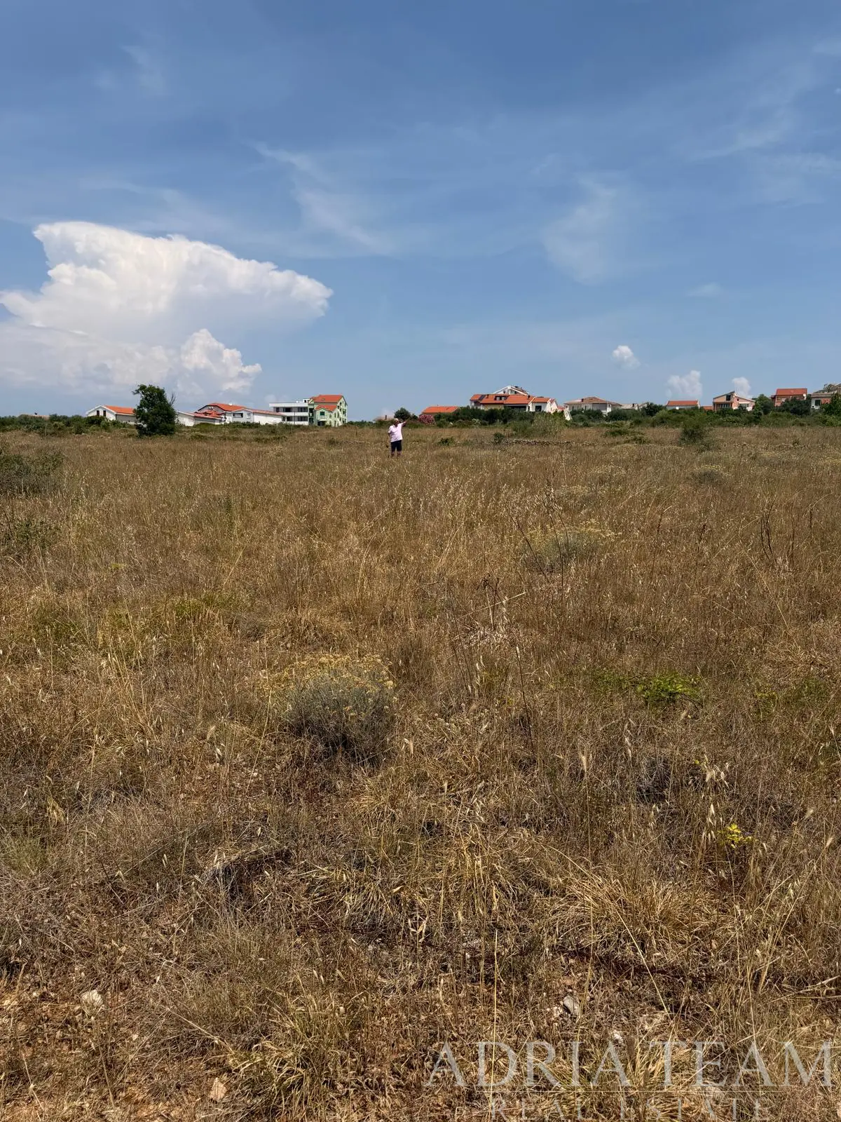 STAVEBNÝ POZEMOK 40 METROV OD MORA – POVLJANA, OSTROV PAG
