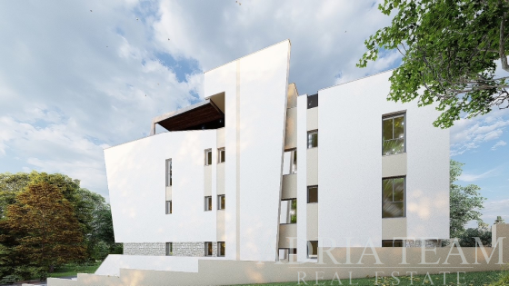 MODERNÝ TROJIZBOVÝ APARTMÁN S PANORAMATICKÝM VÝHĽADOM NA MORE – KOŽINO nehnuteľnosť na predaj