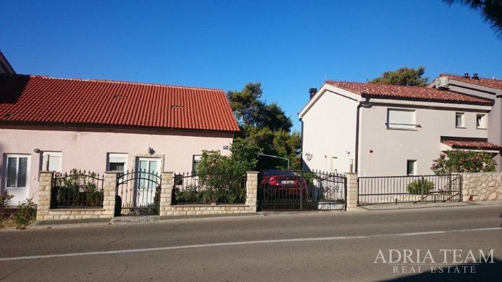 JEDNOIZBOVÝ APARTMÁN 62 m² – BARBAT, OSTROV RAB