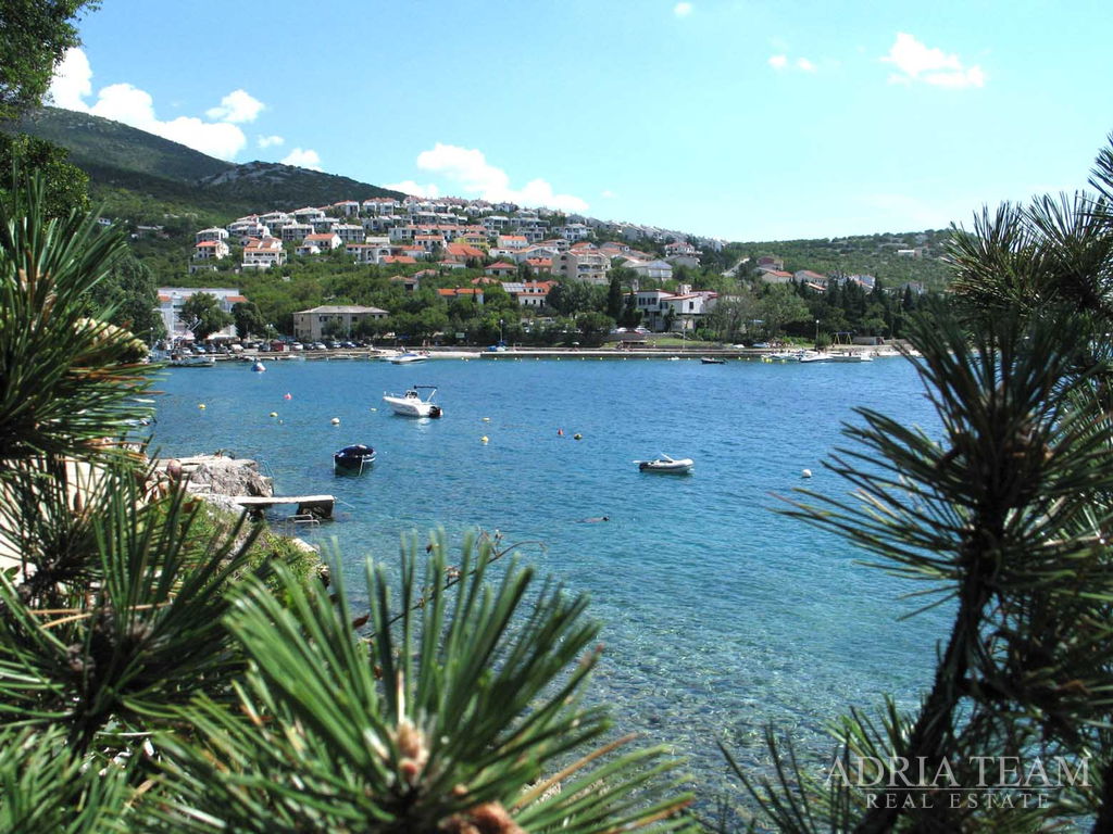 STAVEBNÝ POZEMOK S VÝHĽADOM NA MORE – KLENOVICA, NOVI VINODOLSKI